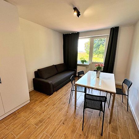 Apartamenty Lotnisko Leszno Leszno  Εξωτερικό φωτογραφία