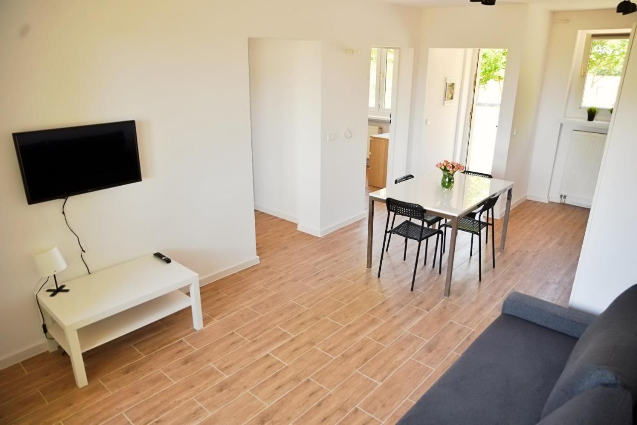 Apartamenty Lotnisko Leszno Leszno  Εξωτερικό φωτογραφία