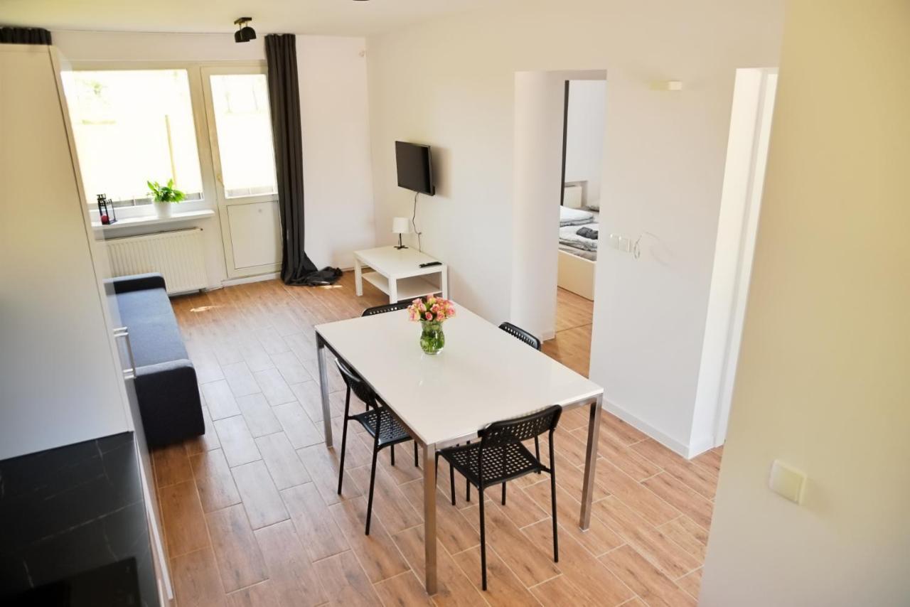 Apartamenty Lotnisko Leszno Leszno  Εξωτερικό φωτογραφία